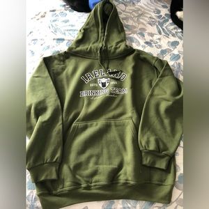 Brand new Ireland sweatshirt with hood in green. Perfect for St Patrick’s Day